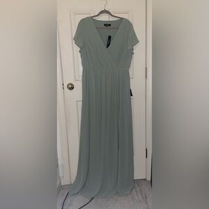 Lulus Green Maxi Dress